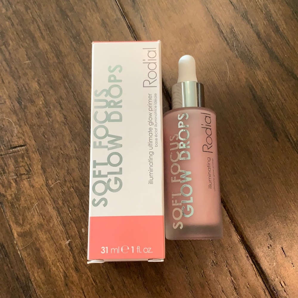 Soft focus glow drops by rodial. NWT never used
